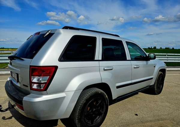 Jeep Grand Cherokee cena 29999 przebieg: 356468, rok produkcji 2005 z Nysa małe 211